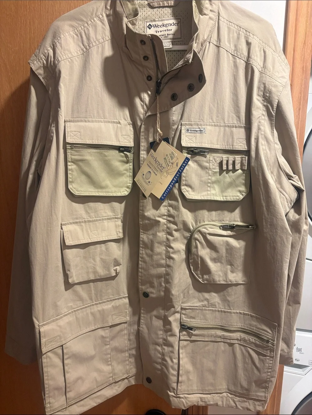 Men’s Beige Travel Jacket Size XL Convertible Correspondent Weekender Traveler
